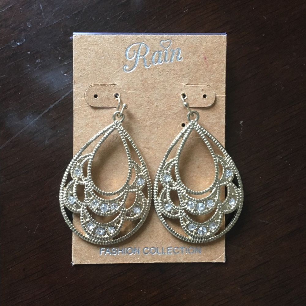 Gold chandelier earrings - NWOT